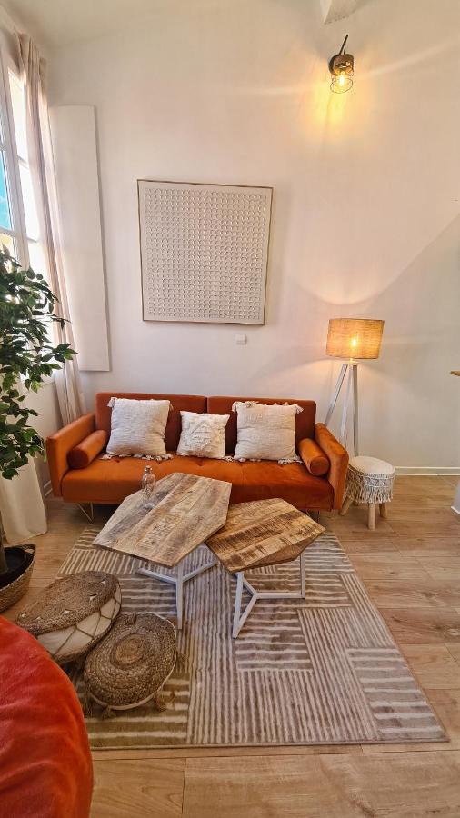 Sous Les Toits D'Avignon Apartment Luaran gambar